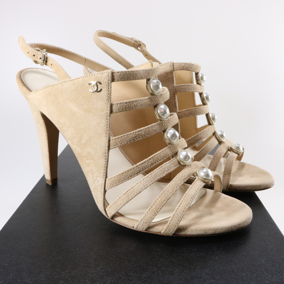 Chanel 19P 38 Beige Suede Nude pearl Centric Strappy Cage CC Logo Heels C867 - Picture 1 of 16